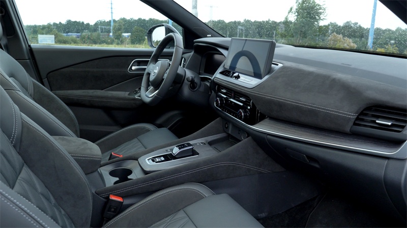 Nissan Qashqai wnętrze
