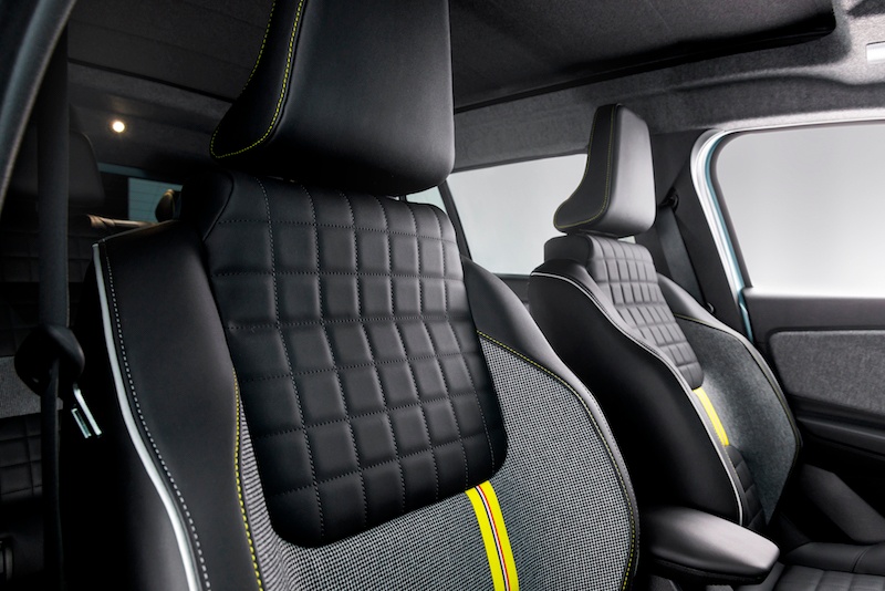 2025 Renault 4 fotele