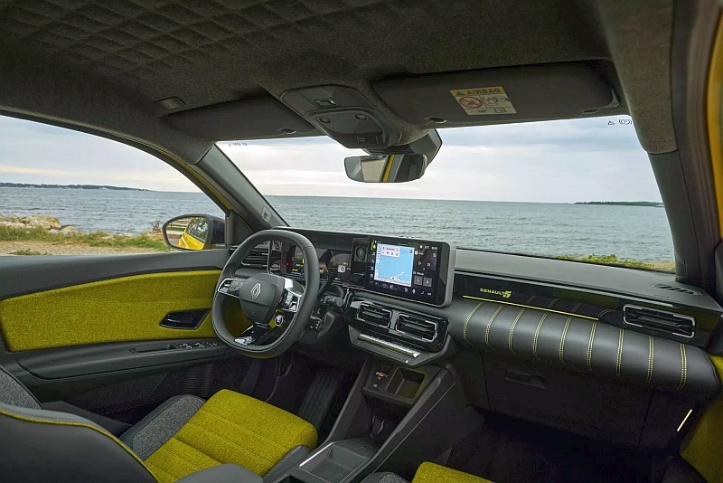 Renault 5 E-Tech - kokpit