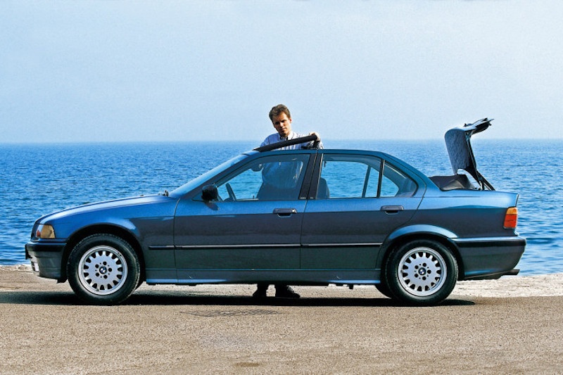 BMW serii 3 E36 bok bafażnik