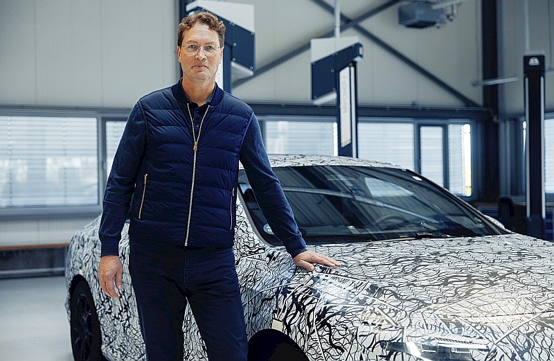 2025 Mercedes CLA - przód_Kallenius