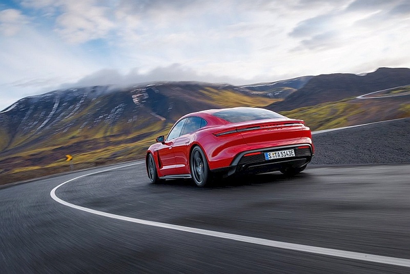 2025 Porsche Taycan GTS - tył