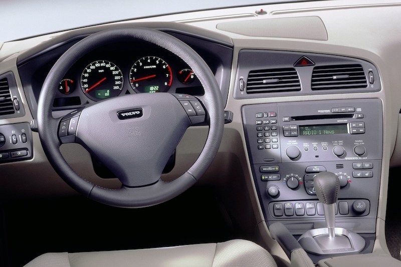 Volvo S60 I wnętrze