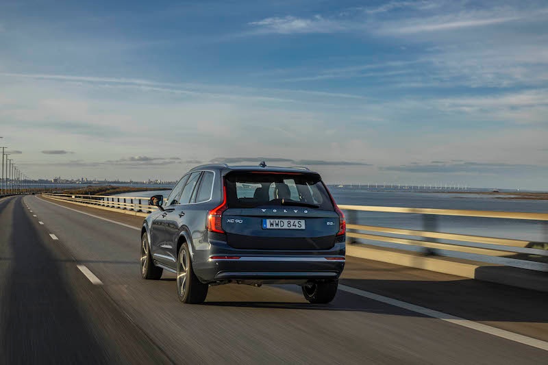 2025 Volvo XC90 B5 tył