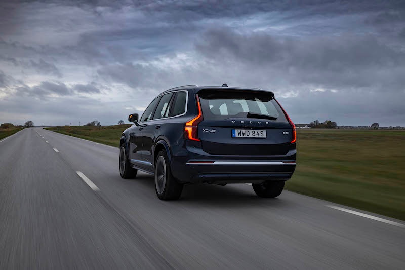 2025 Volvo XC90 B5 tył