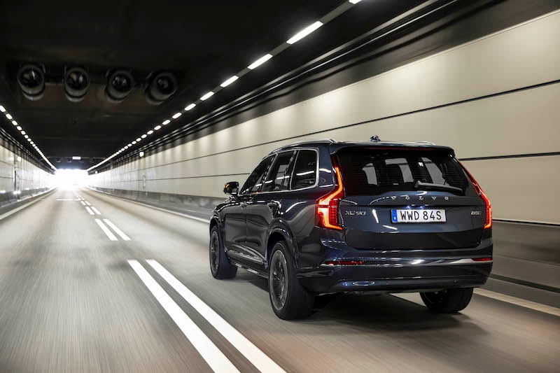2025 Volvo XC90 B5 tył