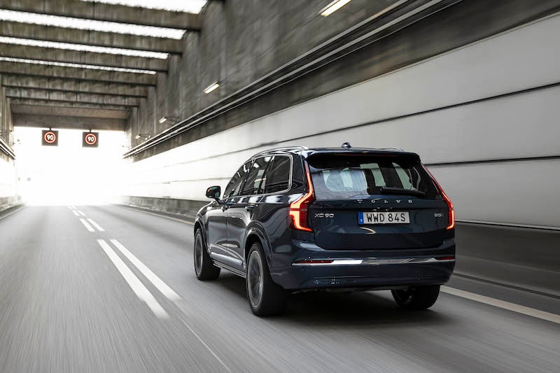 2025 Volvo XC90 B5 tył