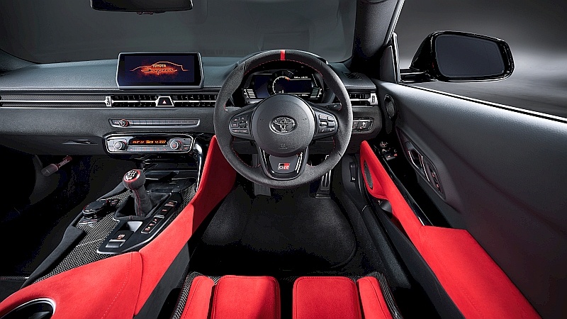 Toyota Supra A90 Final Edition - kokpit