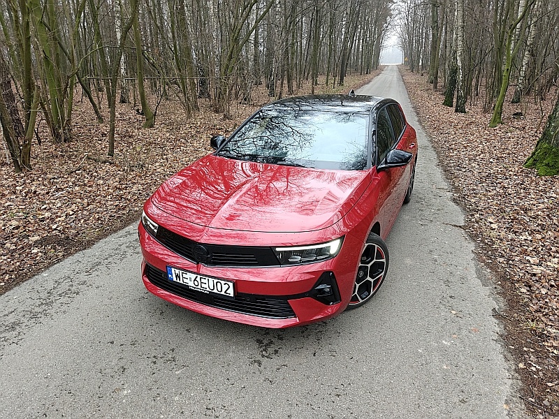 2024 Opel Astra 1.2 Turbo - przód