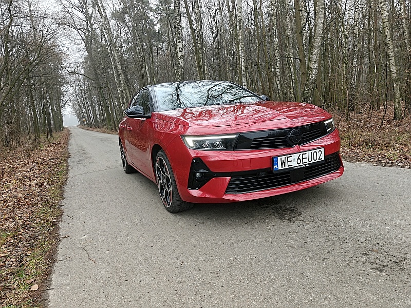 2024 Opel Astra 1.2 Turbo - przód