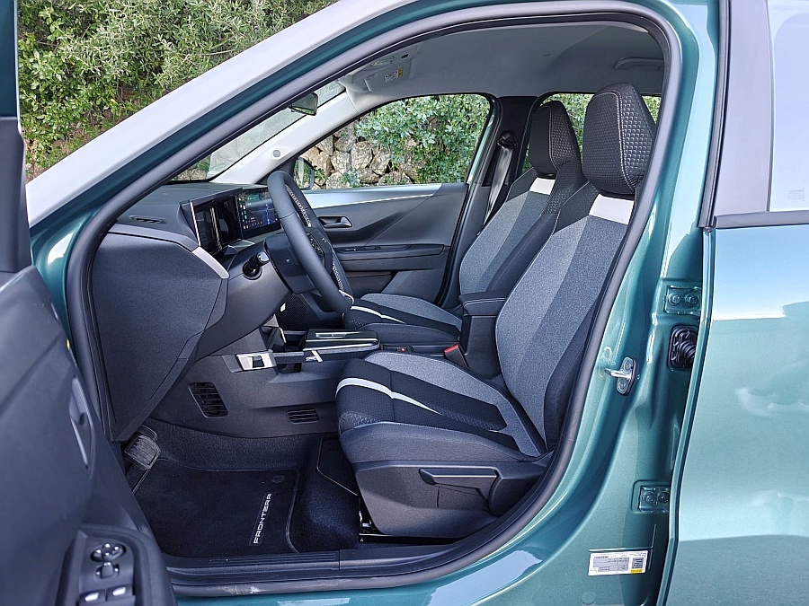 2024 Opel Frontera Hybrid - fotele