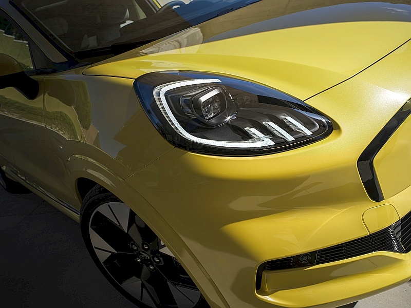 Ford Puma Gen-E - światła