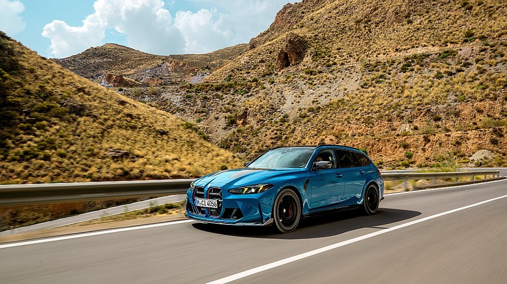 2025 BMW M3 CS Touring - przód