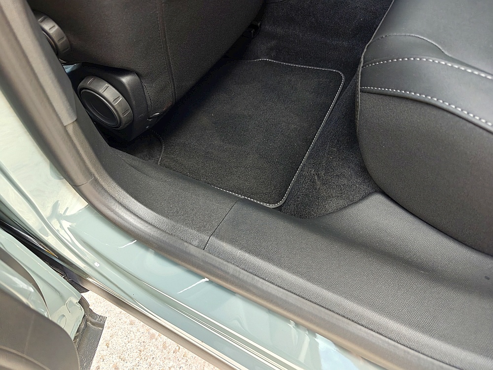 2025 Citroen C4 Hybrid