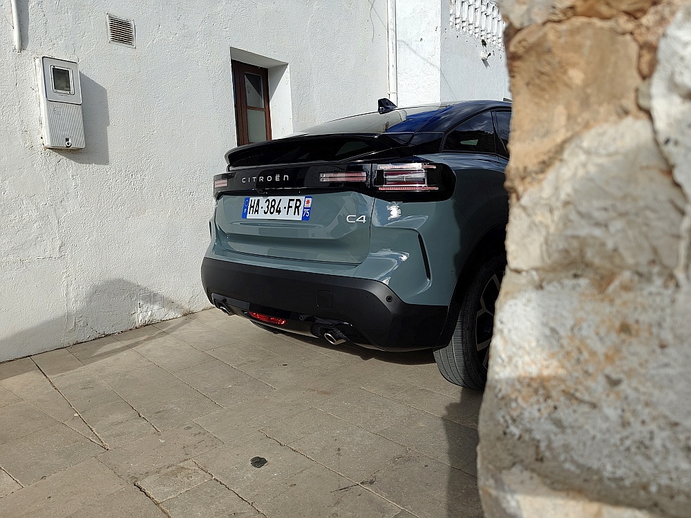 2025 Citroen C4 Hybrid