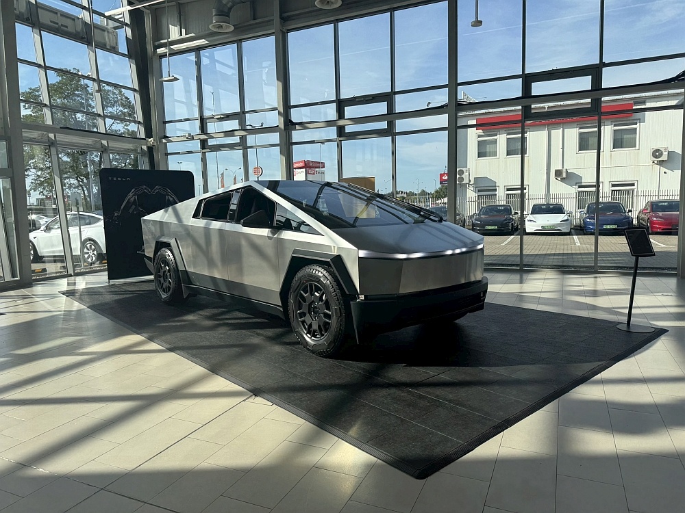Wybuch Tesli Cybertruck