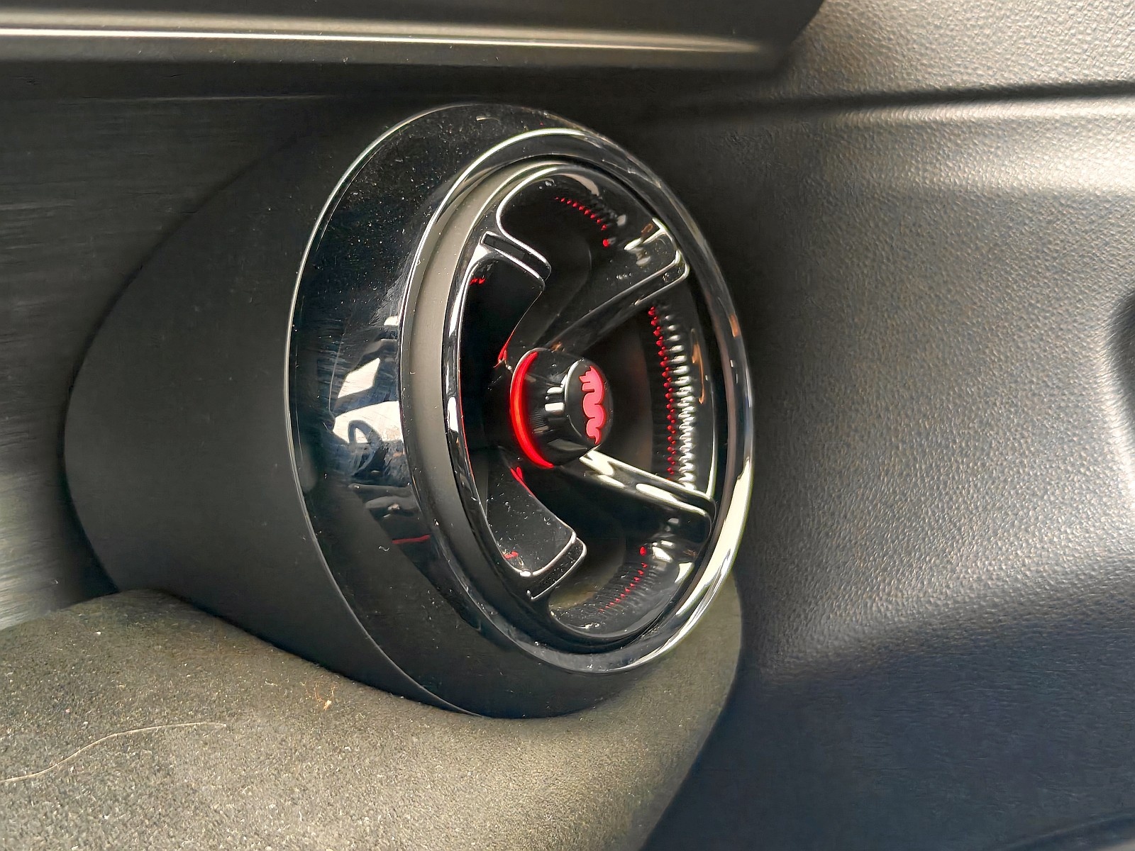 2025 Alfa Romeo Junior Elettrica - nawiew