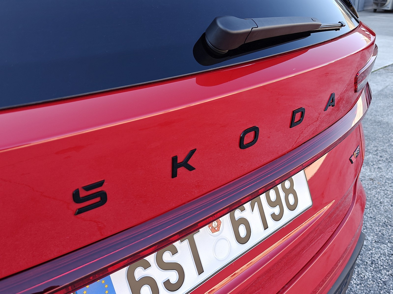 2025 Skoda Kodiaq RS - napis