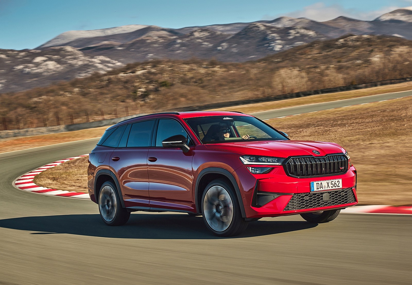 2025 Skoda Kodiaq RS - przód