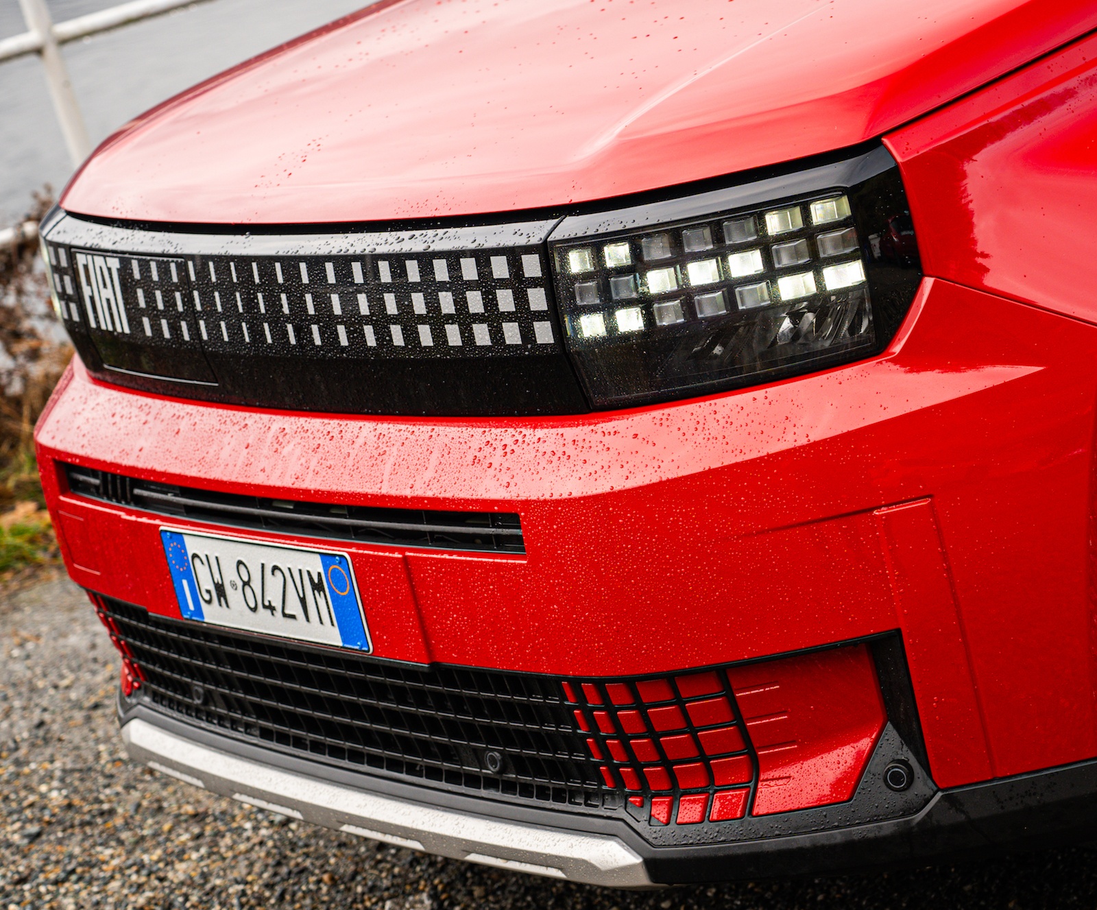 Fiat Grande Panda przód grill