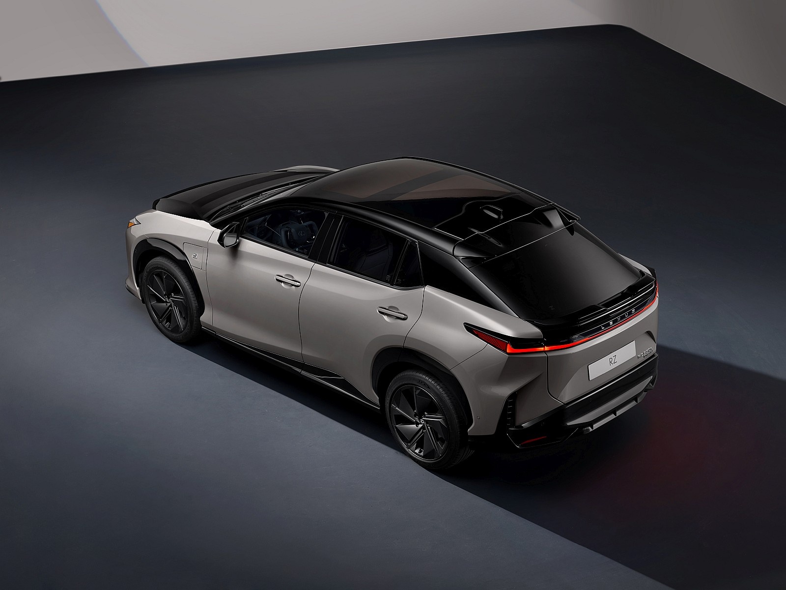 2025 Lexus RZ - tył