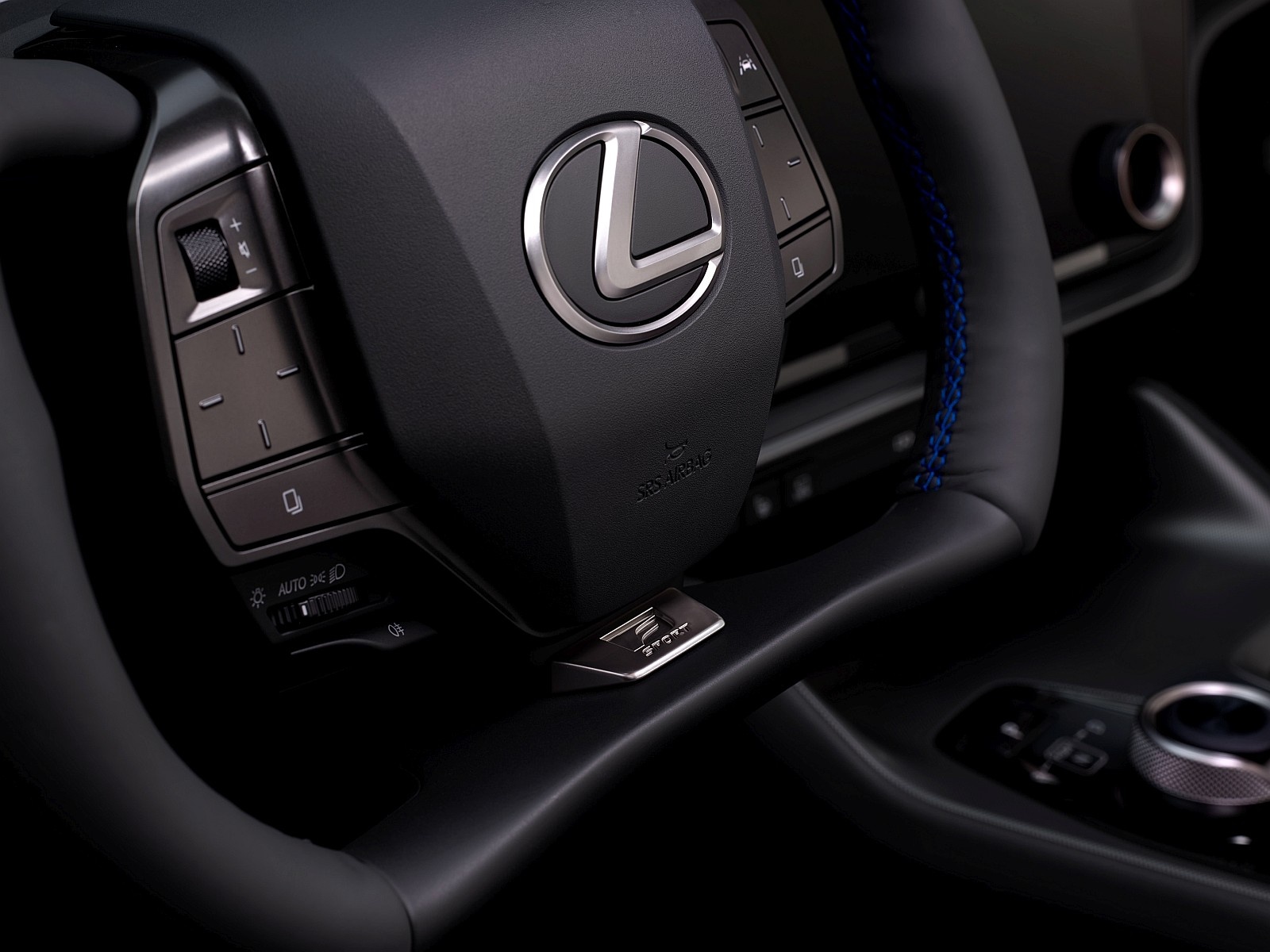 2025 Lexus RZ - wolant