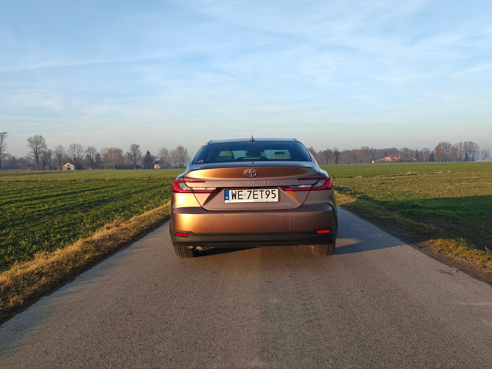 2025 Toyota Camry Hybrid - tył