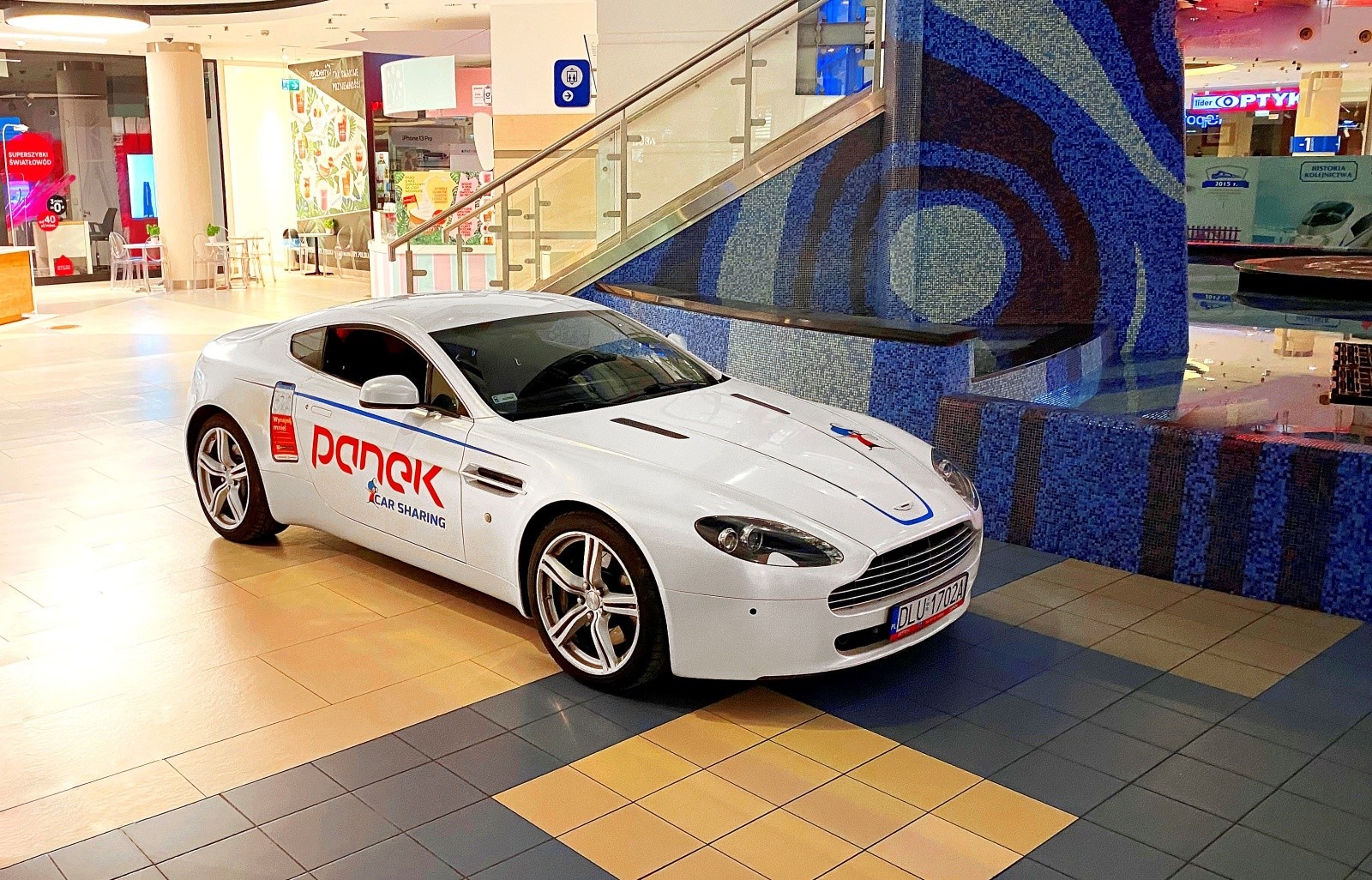 Panek zawiesza carsharing