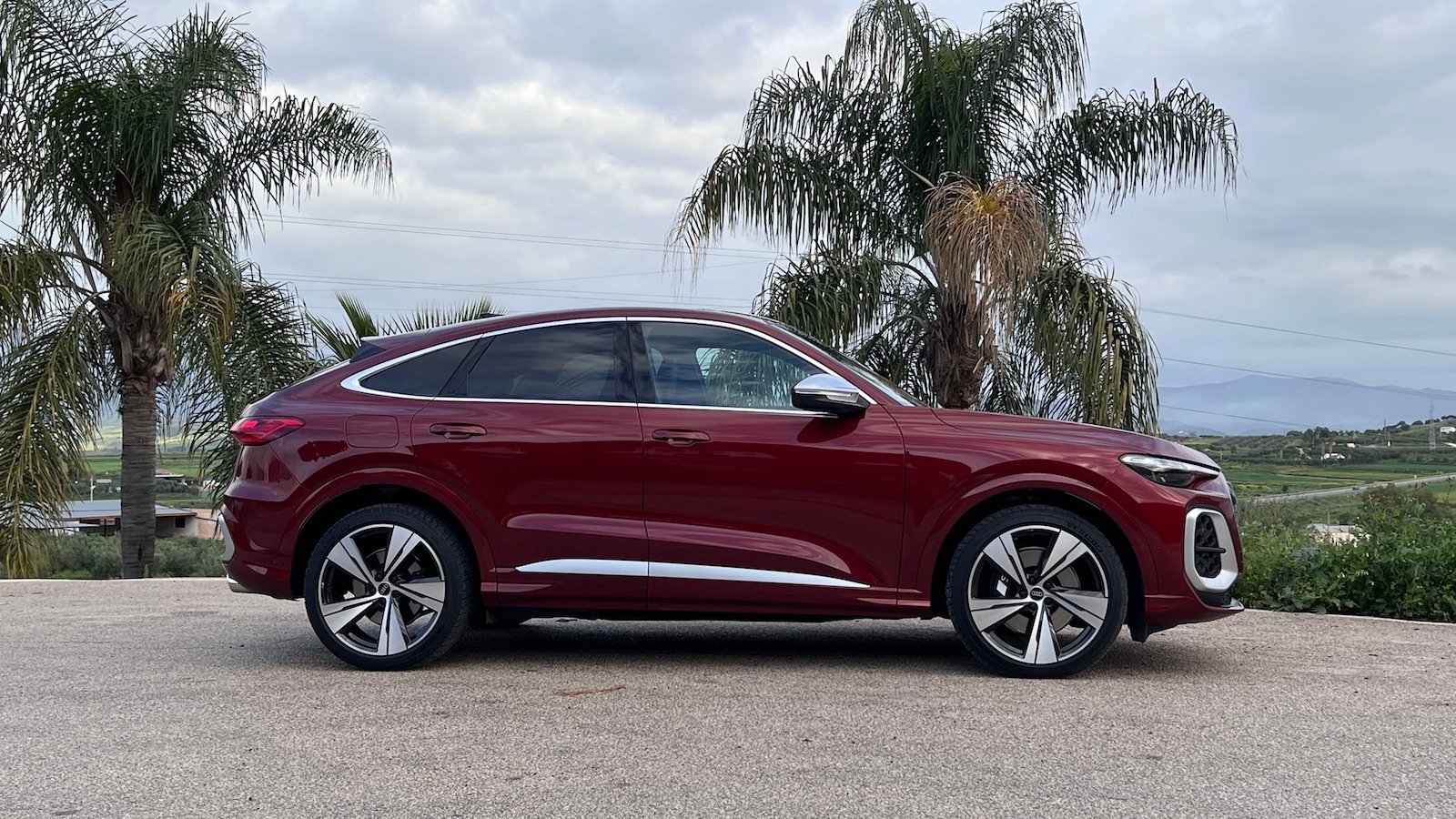 Audi Q5 bok
