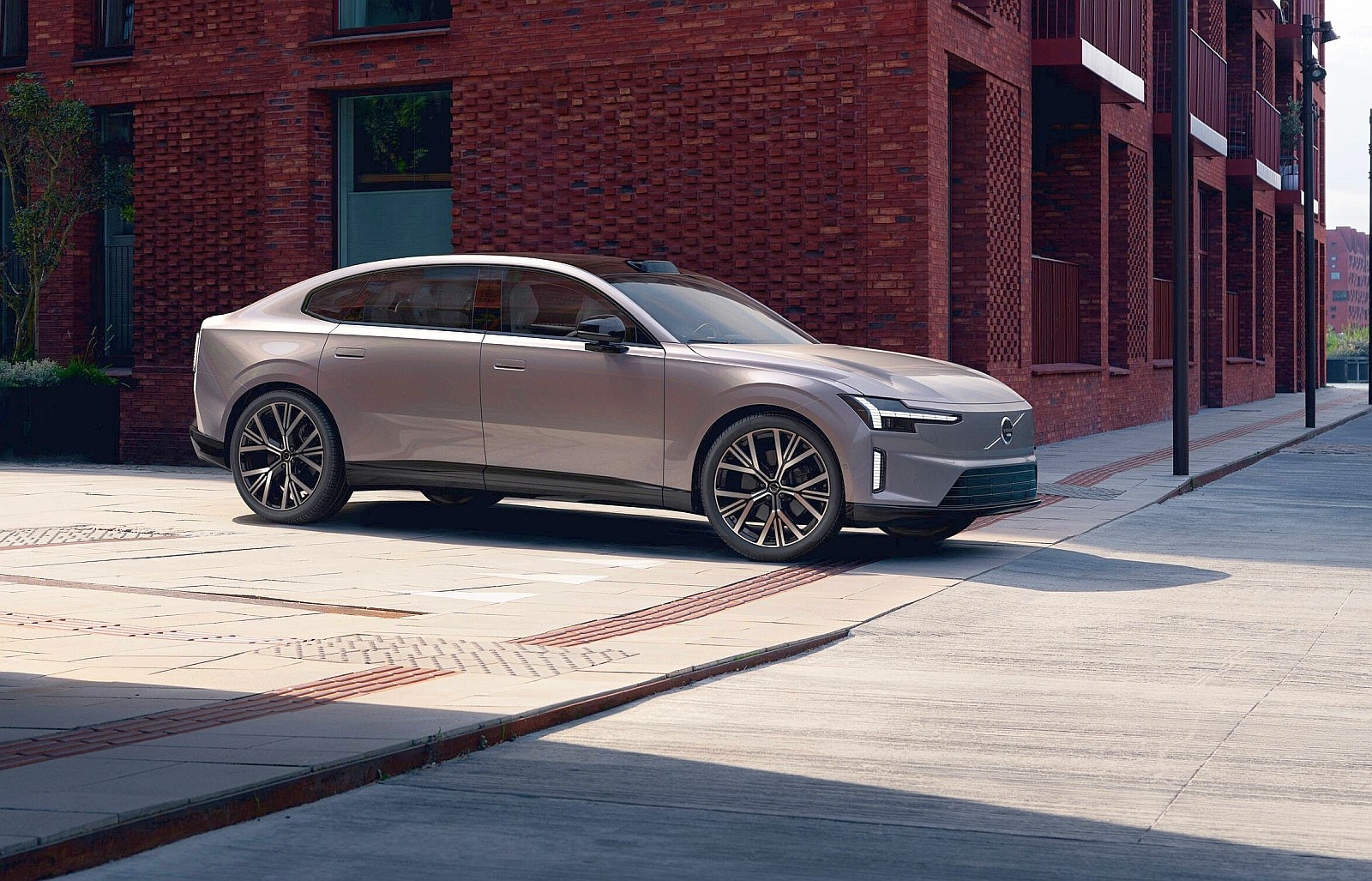 Volvo ES90