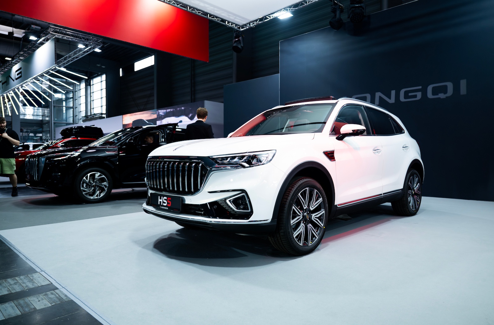 Hongqi HS5