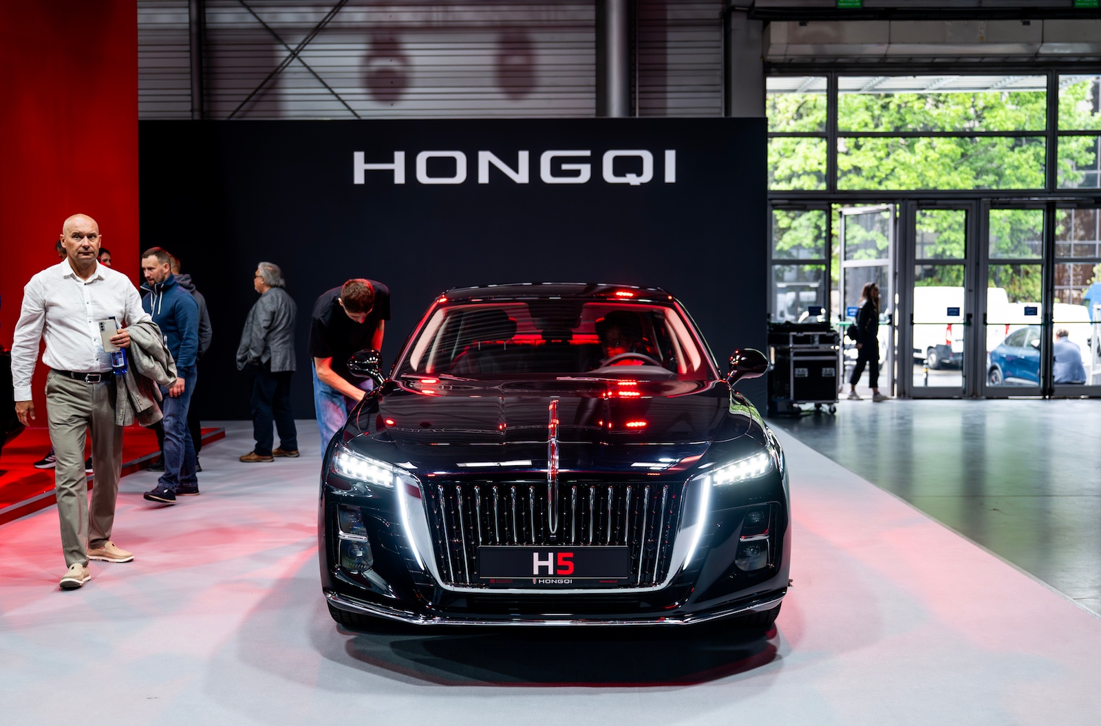 Hongqi H5 przód