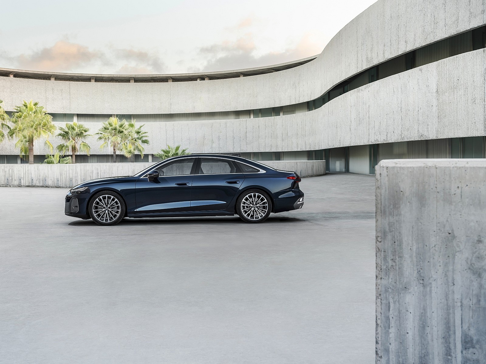 Audi A6 Limousine - bok