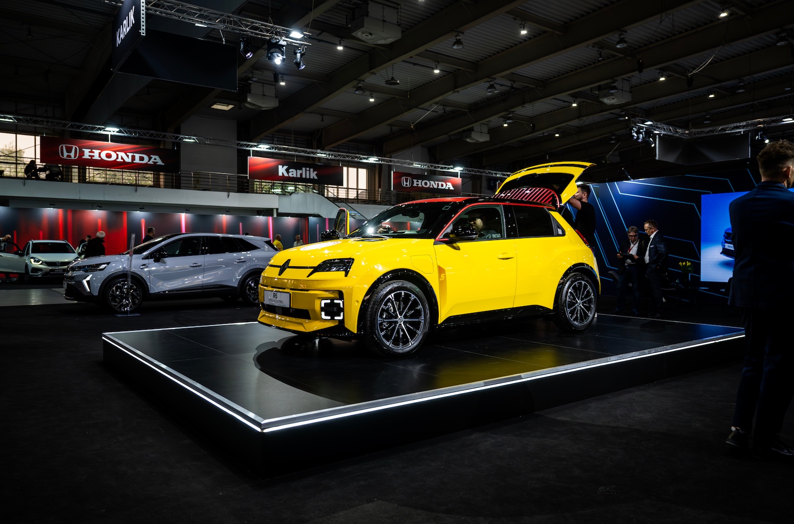 Renault 5 E-Tech 100% electric przód