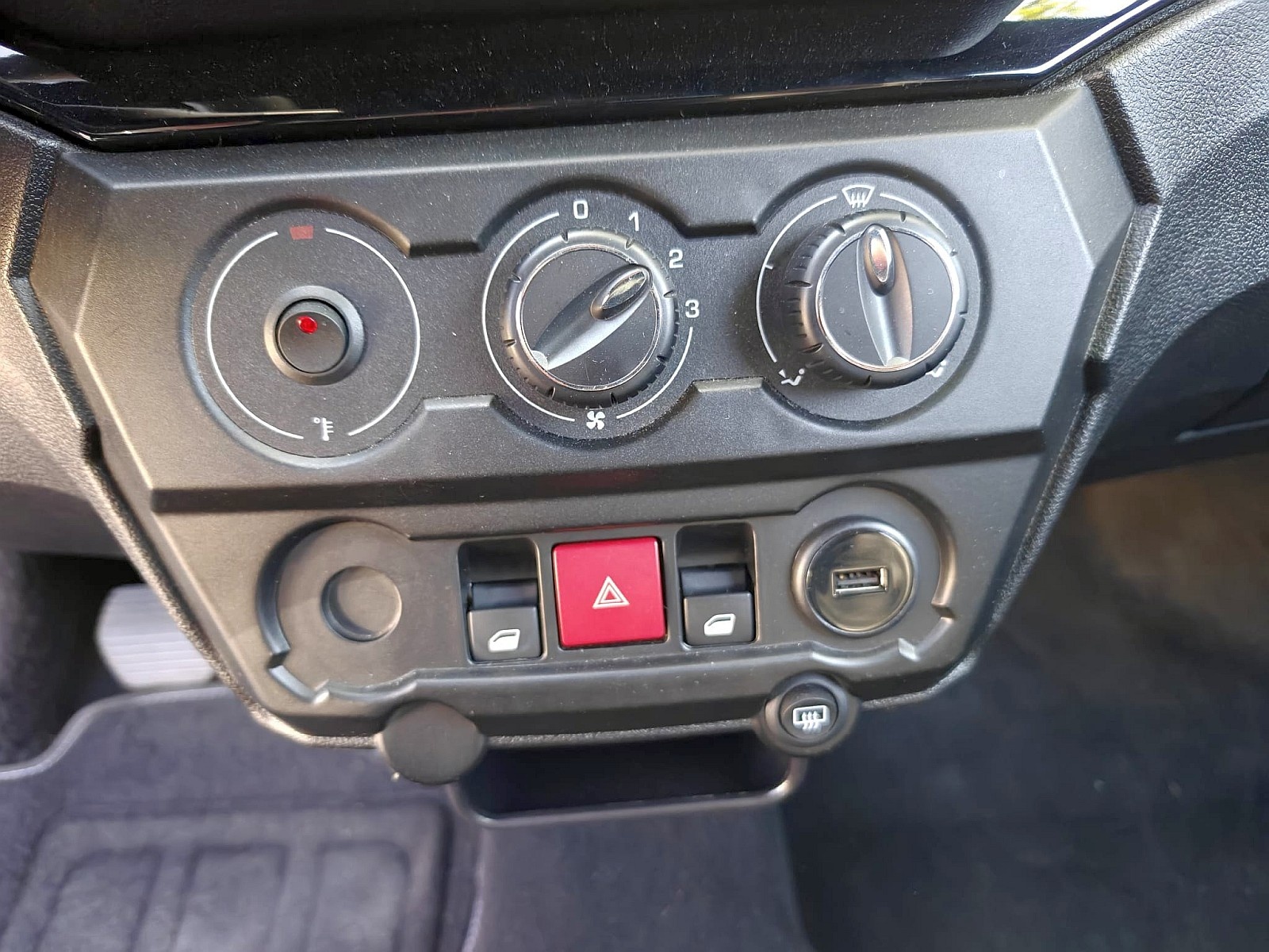 Aixam e-Coupe GTI