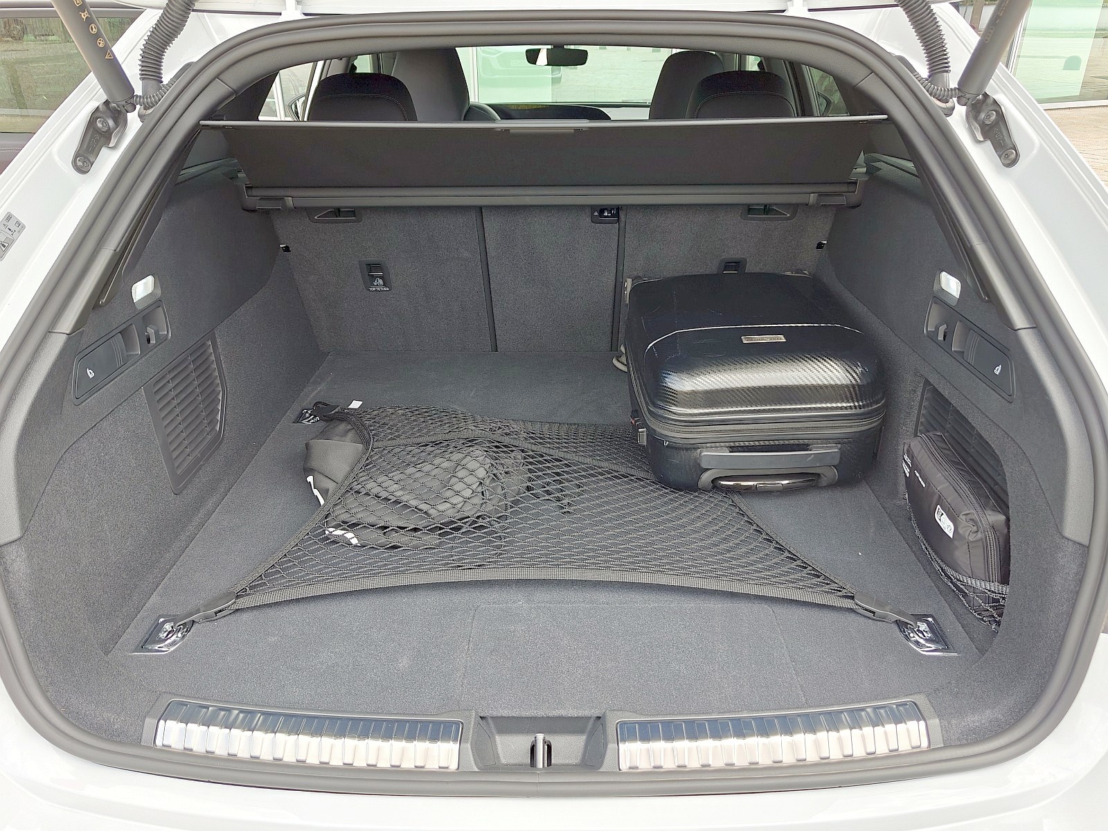Audi A5 PHEV 2025