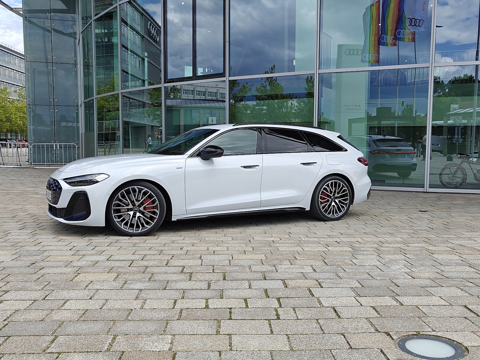 Audi A5 PHEV 2025