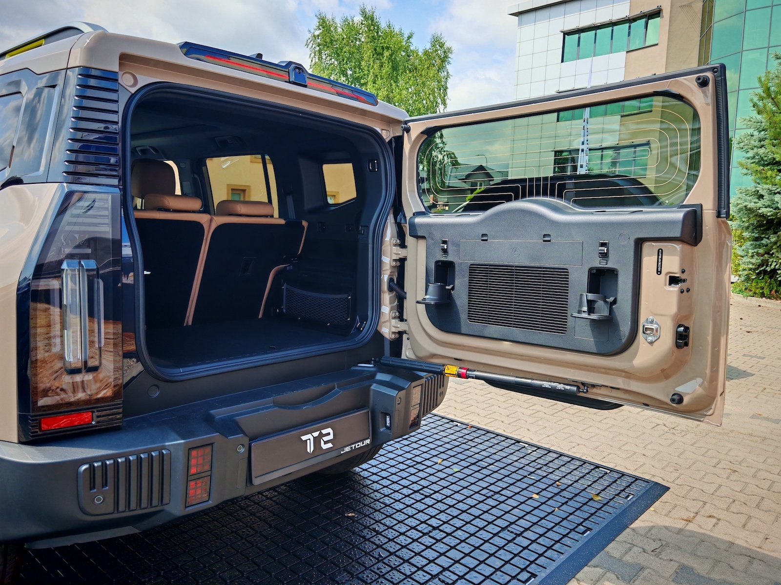 Jetour T2