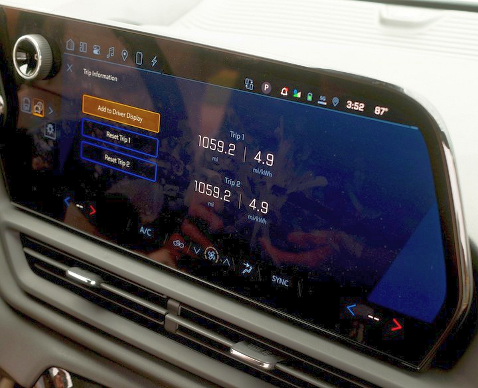 Chevrolet Silverado EV - rekord zasięgu elektryka
