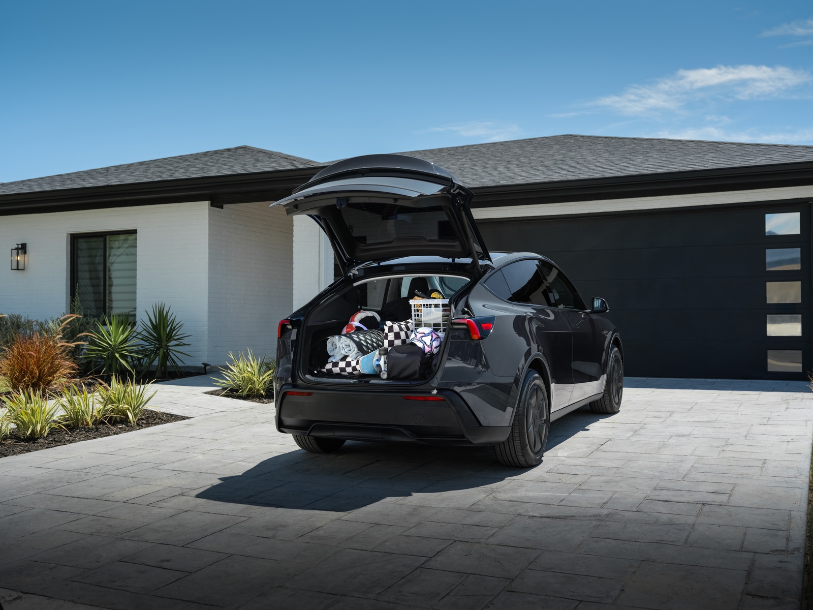 Tesla Model Y Standard