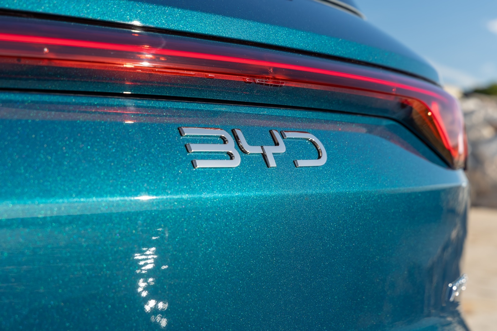 BYD ATTO 2 DM-i logo