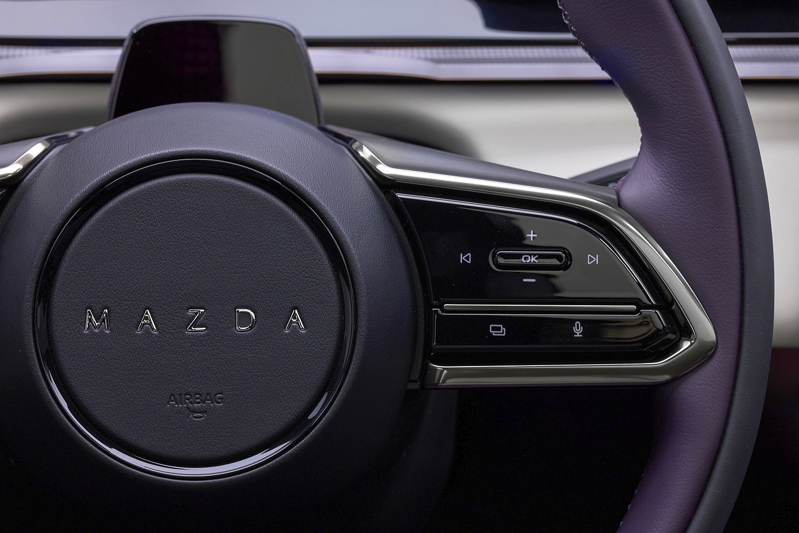 Mazda CX-6e