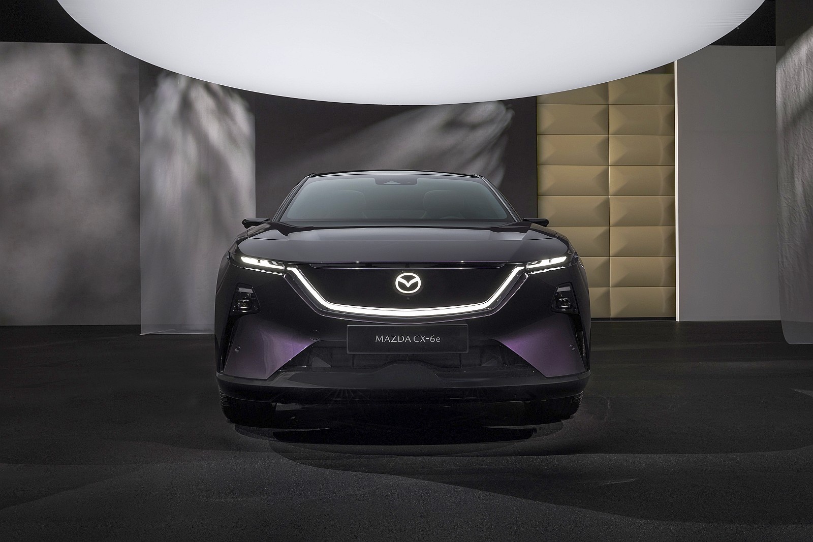 Mazda CX-6e