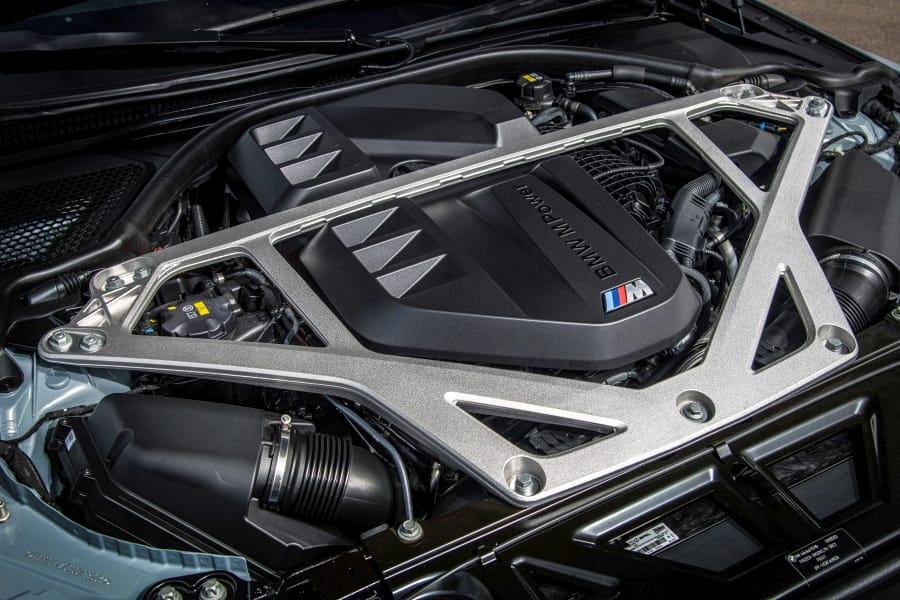 2023 BMW M4 CSL