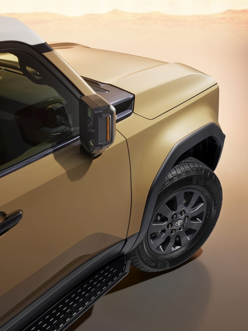 2024 Toyota Land Cruiser Prado First Edition