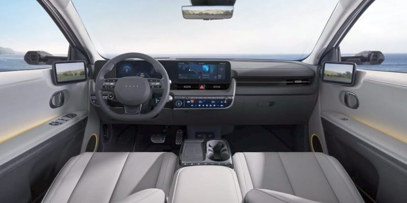 2024 Hyundai Ioniq 5 - kokpit