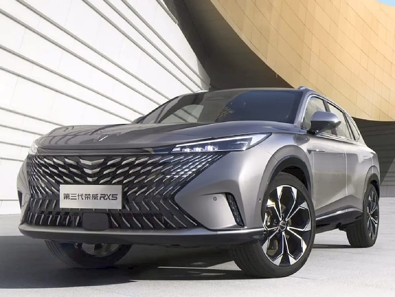 Roewe RX5 przód