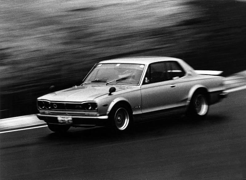 Nissan Skyline GT-R przód