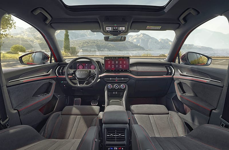 2025 Skoda Kodiaq RS - kokpit