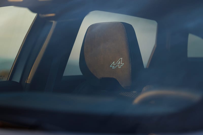 Renault Espace E-Tech esprit Alpine przeszycia zagłówek
